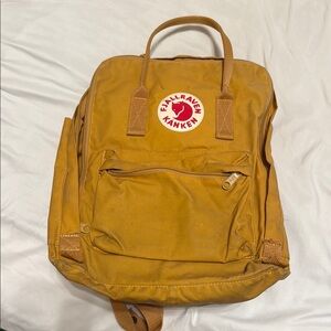 Kånken yellow Backpack